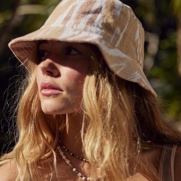 aerie Accessories - Aerie brown and ivory bucket hat